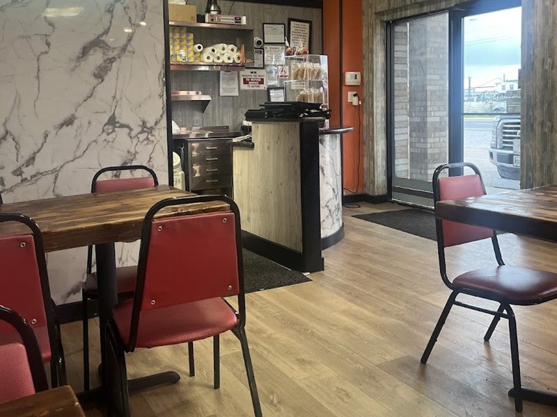 La Fonda Taqueria interior